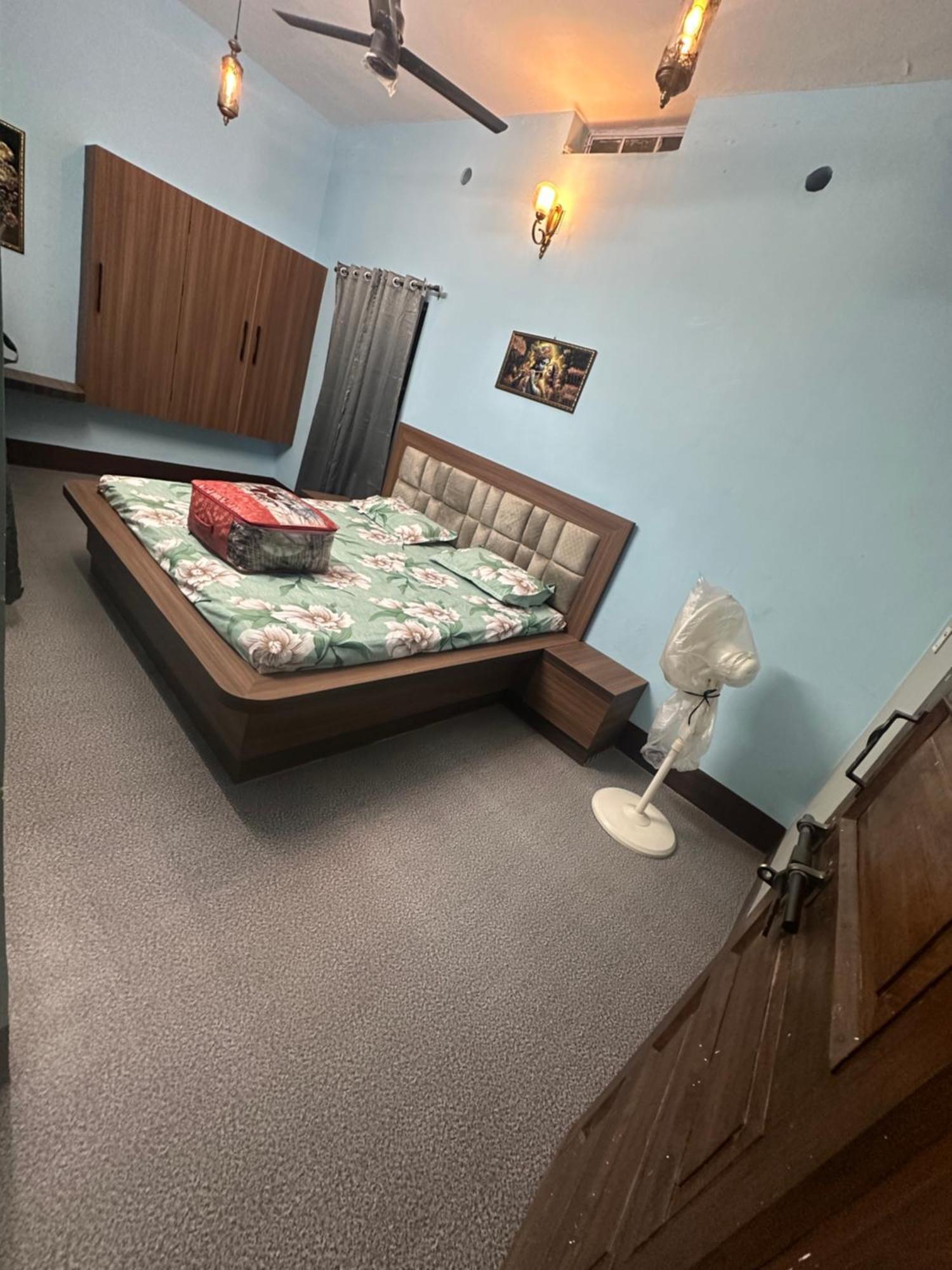 Apartment Sharda *