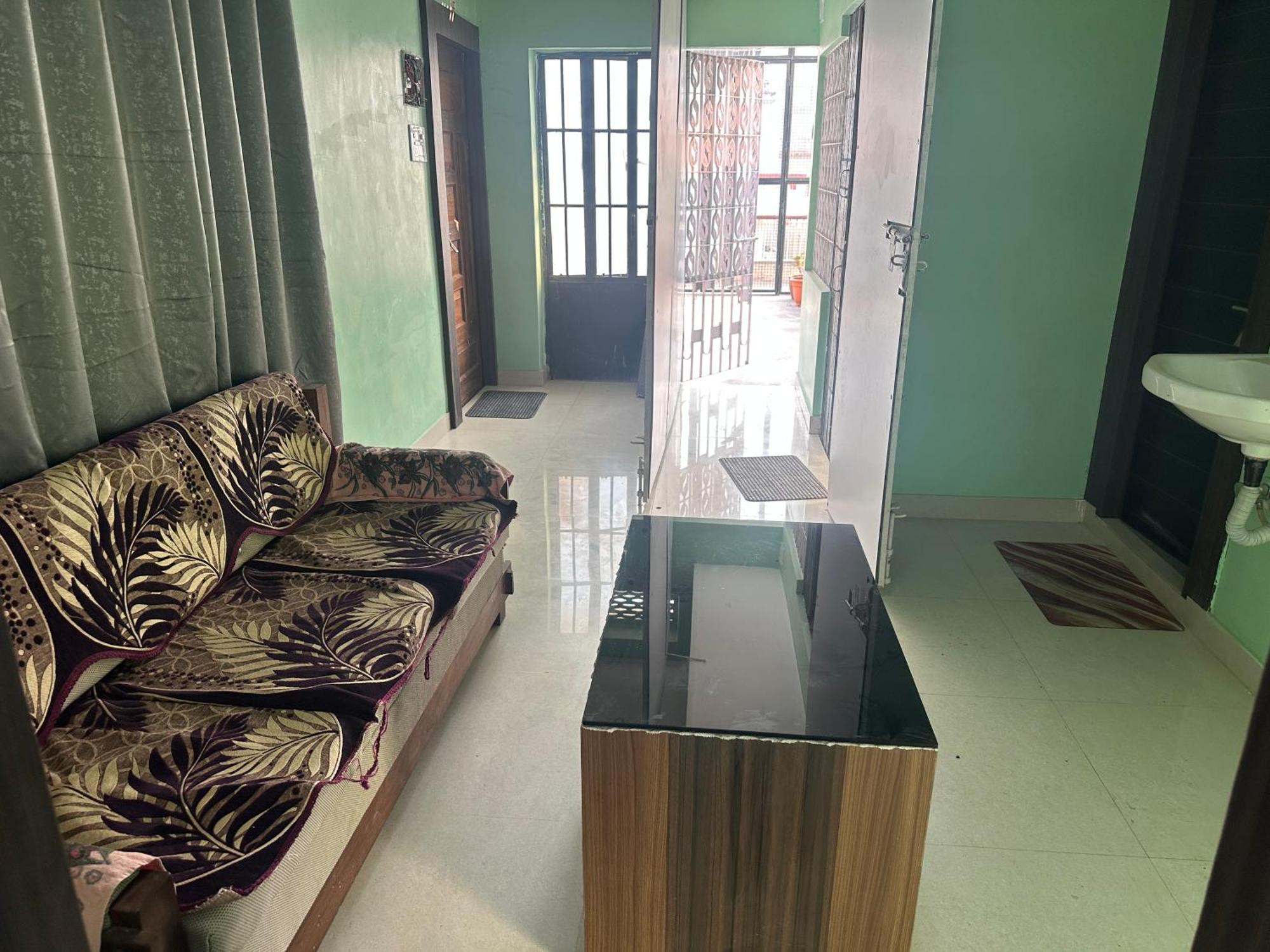 Apartment Sharda